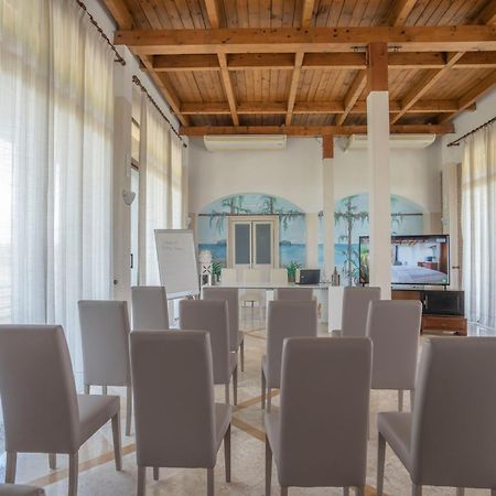 Hotel Tempio Lago Patria Bagian luar foto