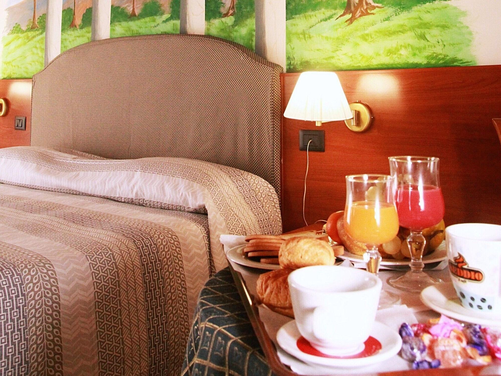 Hotel Tempio Lago Patria Bagian luar foto