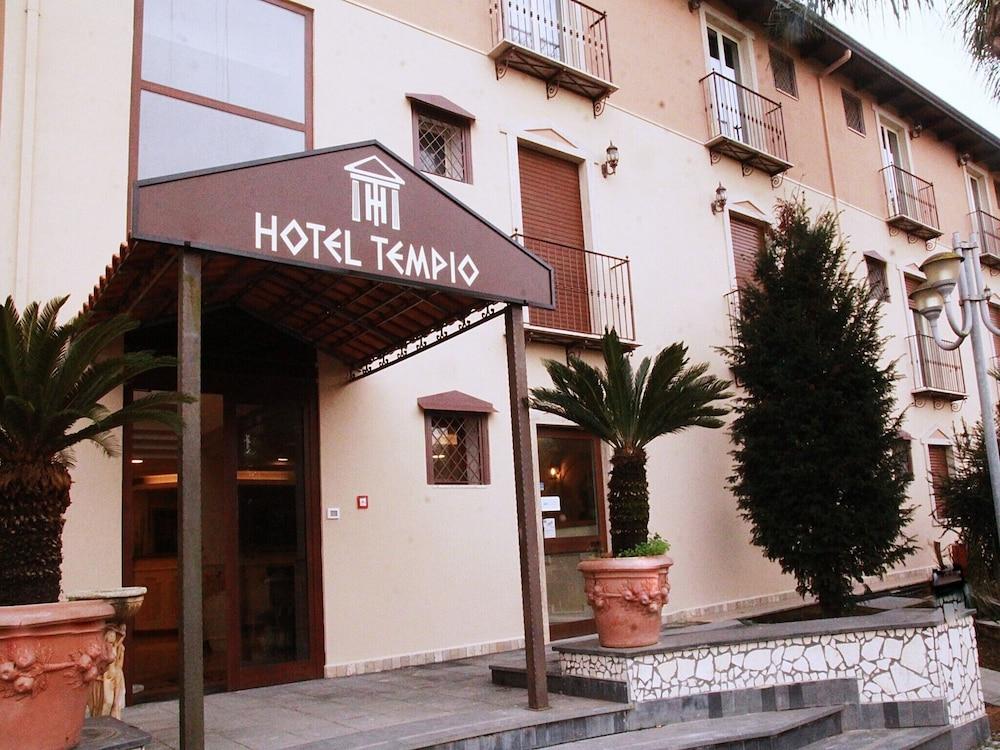 Hotel Tempio Lago Patria Bagian luar foto