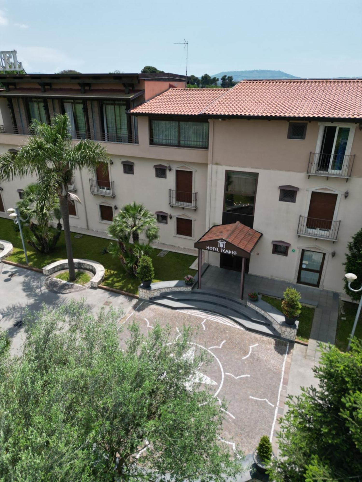 Hotel Tempio Lago Patria Bagian luar foto