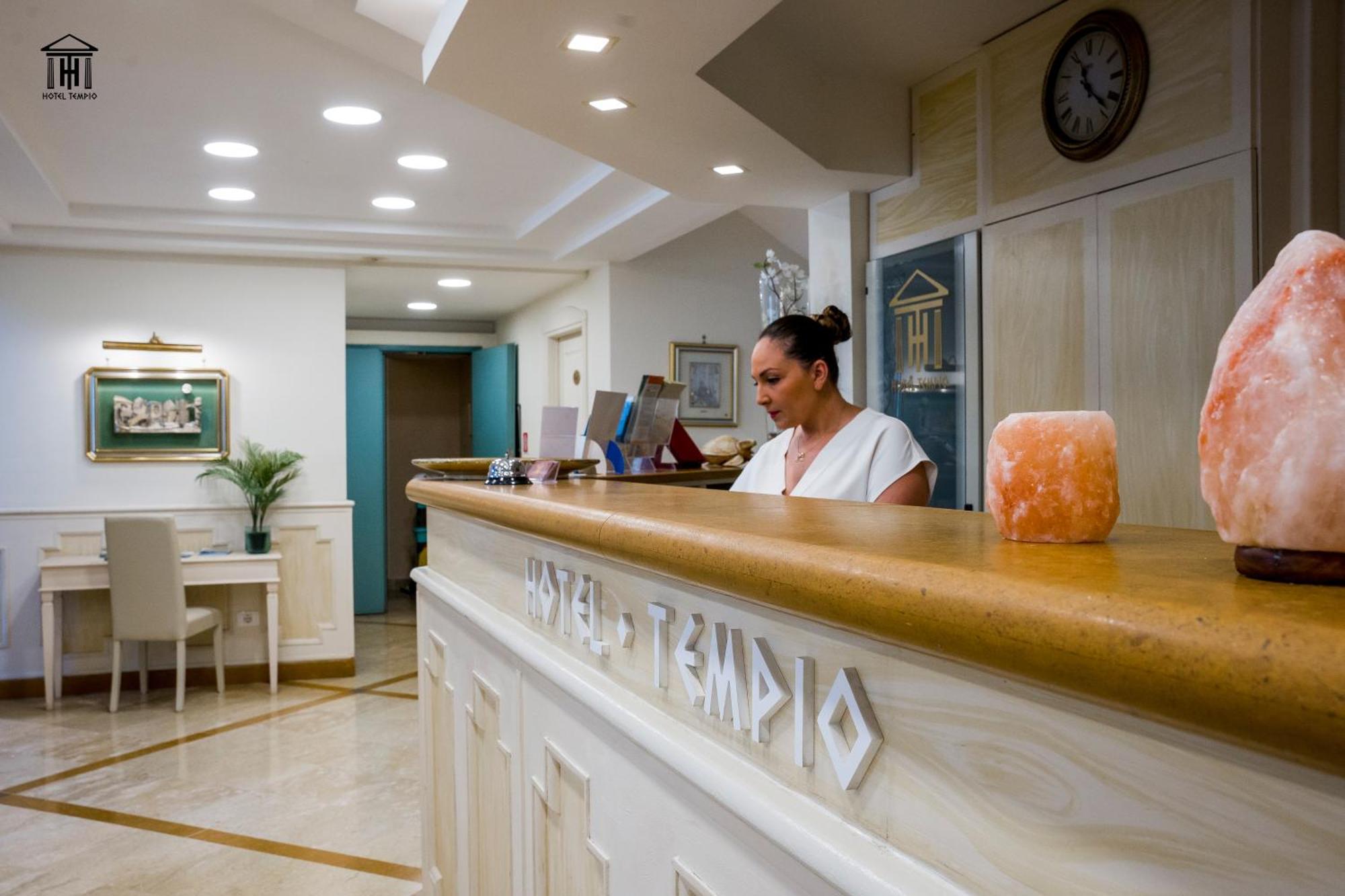 Hotel Tempio Lago Patria Bagian luar foto