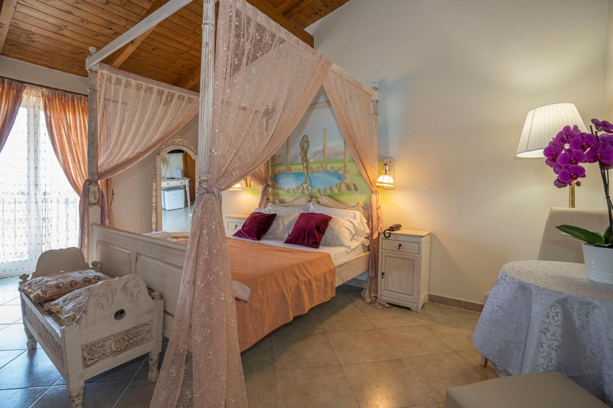 Hotel Tempio Lago Patria Bagian luar foto